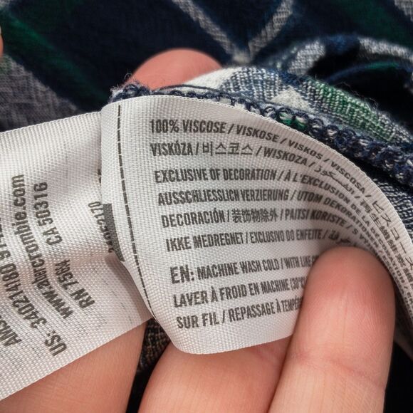 Hollister Cropped Off-Shoulder Top Blouse Blue Plaid Size Small - Picture 10 of 11